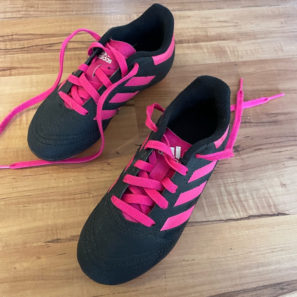 Girls Soccer Cleats